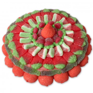 Tarta de chuches de fresa y colas